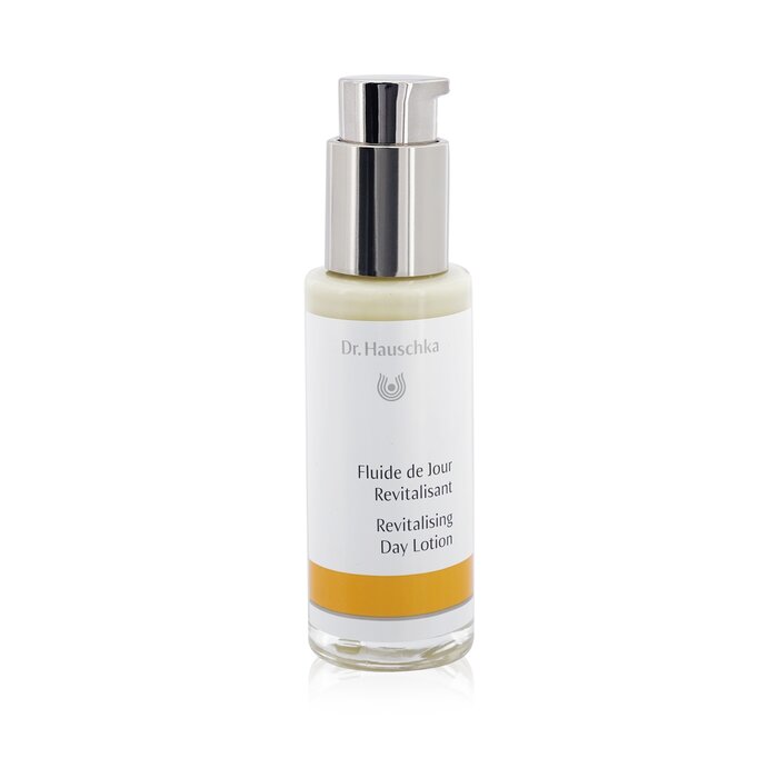 A natural, revitalizing & moisturizing day lotion Silky-smooth texture protects skin all day long Contains premium botanical extracts & oils to stimulate skin’s natural process of oil & moisture production Blended with valuable medicinal plant extracts of apricot, carrot & St John’s wort to activate pale, pallid skin Reveals a supple, fresh & radiant complexion Vegan, free from synthetic fragrances, preservatives, mineral oils, silicone & PEG Dermatologically tested for sensitive skin