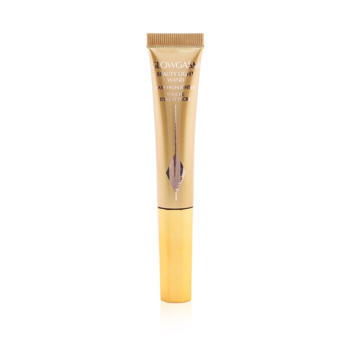 A rose-gold liquid highlighter inspired by the digitally remastered tricks of Hollywood Treated pearls boost brightening & highlighting to give a luminous complexion with a soft-focused finish Oleogel gives a high gloss, bright, highlighted effect with no visible glitters Rose gold pigments mimic the soft, natural hue of the beauty light whilst the silver light reflectors intensify the result for a flawless finish Easy cushion applicator is a soft cushion pad that dispenses product evenly onto cheekbones, making it super blendable & easy to use