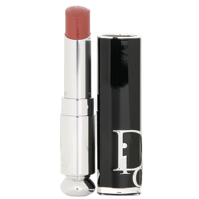 A hydrating, fashion-inspired refillable lipstick Sensorial creamy texture melts on the lips & leaves a comfortable, lightweight film Formulated with 90% natural-origin ingredients Combines jasmine wax with vegetable-based oils for exceptional hydration & shine Helps nourish & protect lips for 24 hours Enhances the lips with intense, luminous color Presented in an ultra-couture, black vinyl lacquered case, embossed with the Dior Oblique logo Available in a range of ultra-trendy & glossy shades